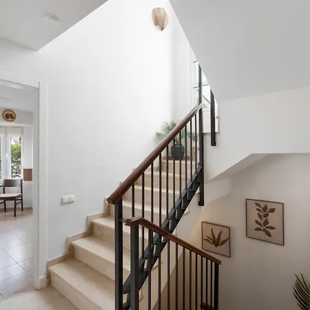 With Private Pool Sea Views & Peaceful Surroundings In Mijas Sitio de Calahonda
